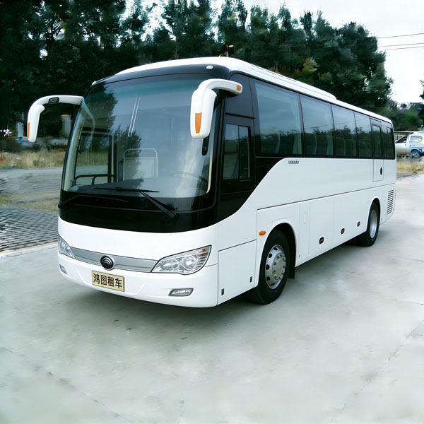 35座中巴宇通（600元/天）